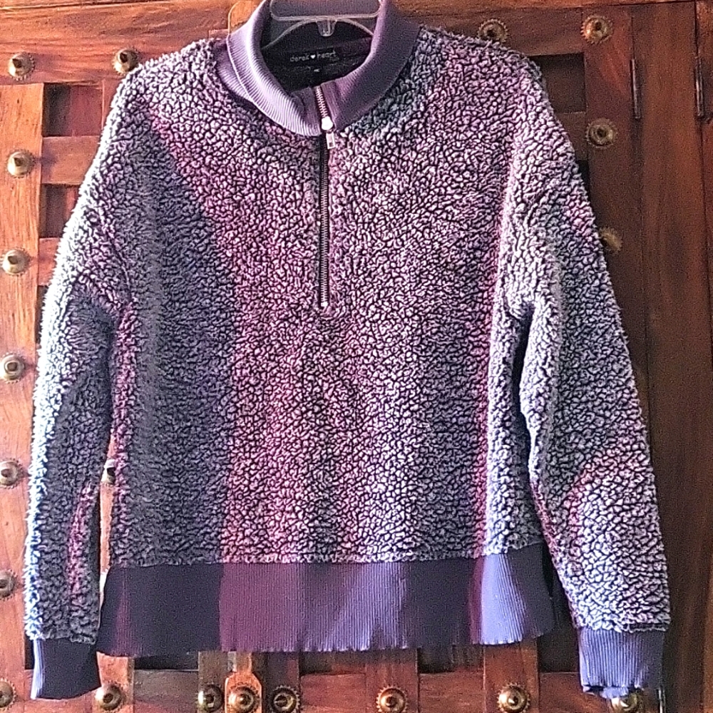 Fleece sweatshirt